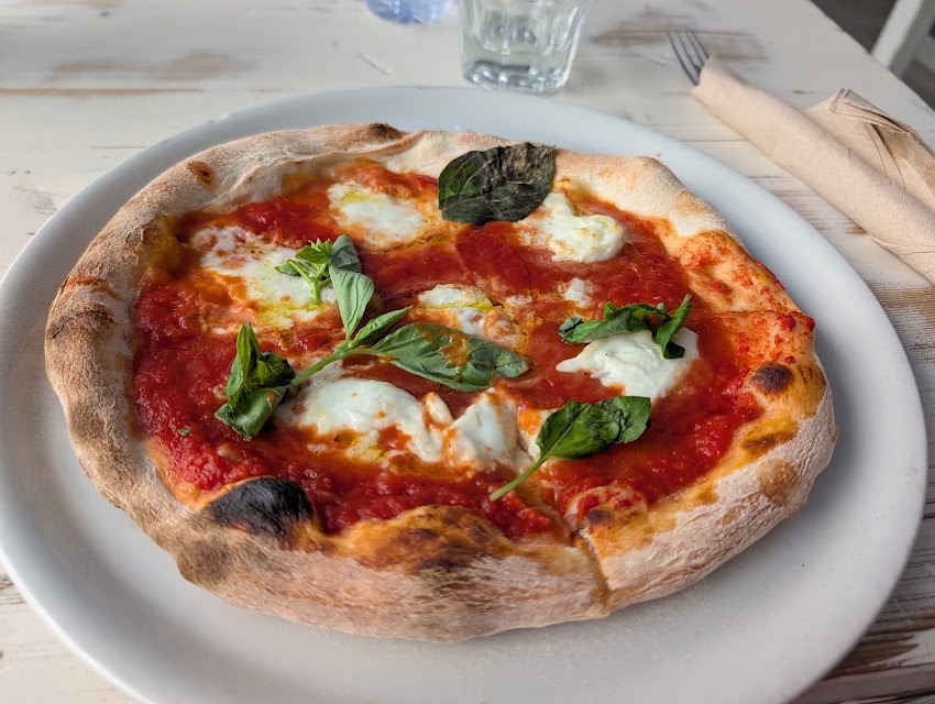 Pizza Napoli