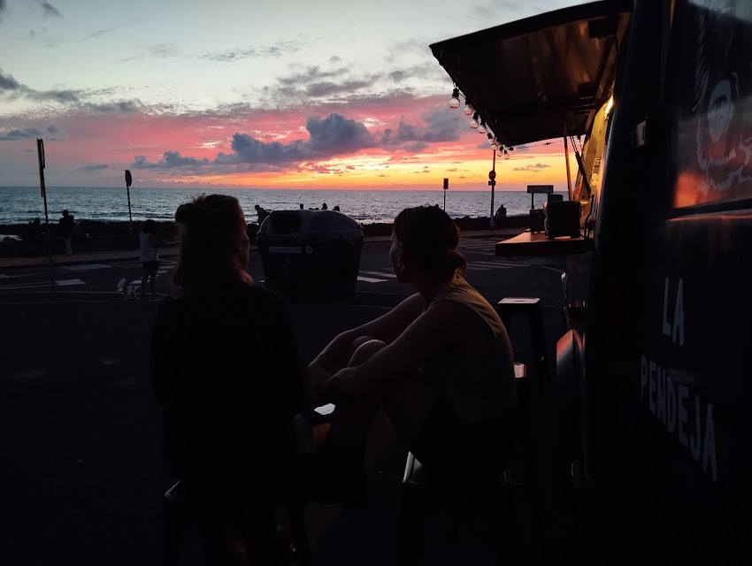La Pendeja food truck