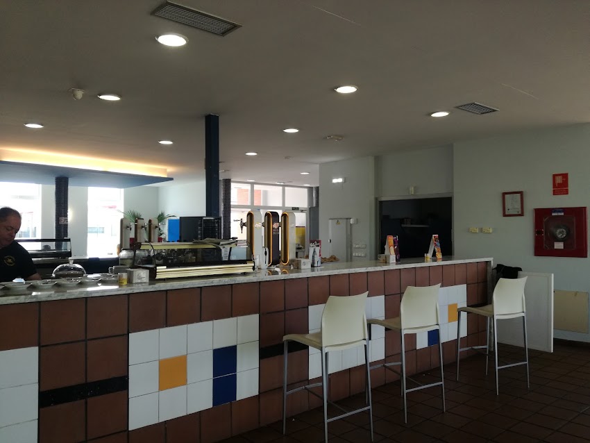 Cafetería Restaurante Piscinas Trobajo del Camino