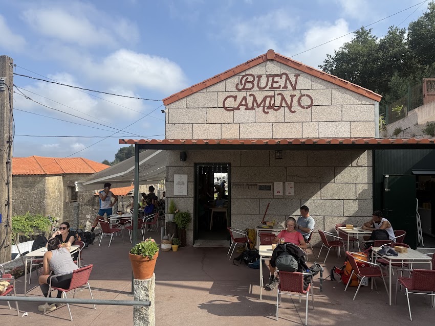 Buen Camino – bar, tienda, comida