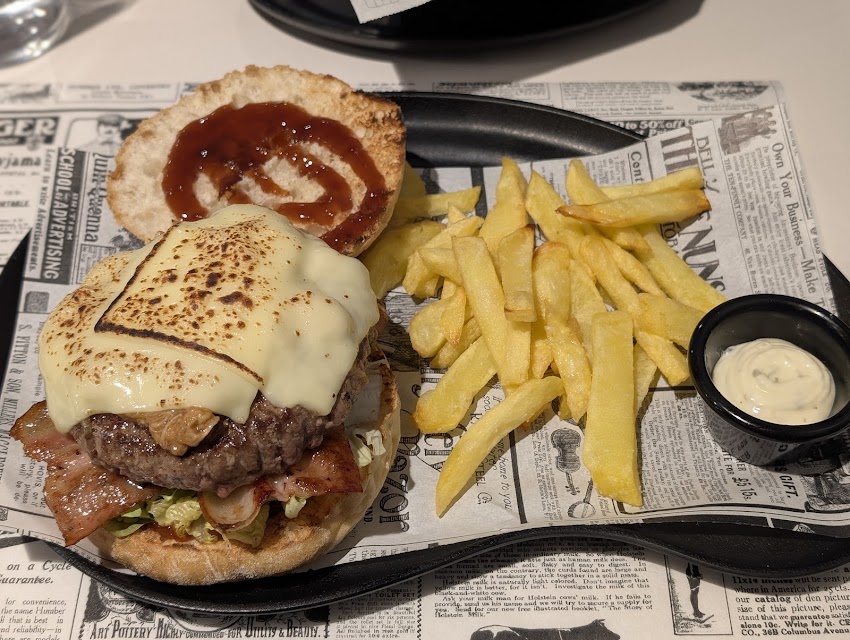 Hamburguesería LAS MORERAS