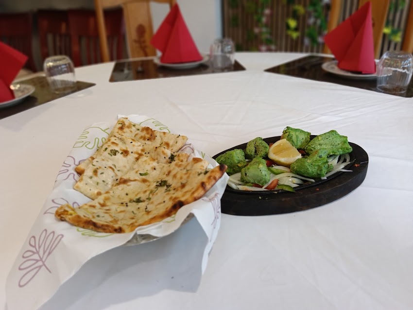ROYAL INDIAN RESTAURANT