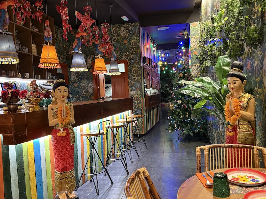 Thai Mongkut | El Carmen