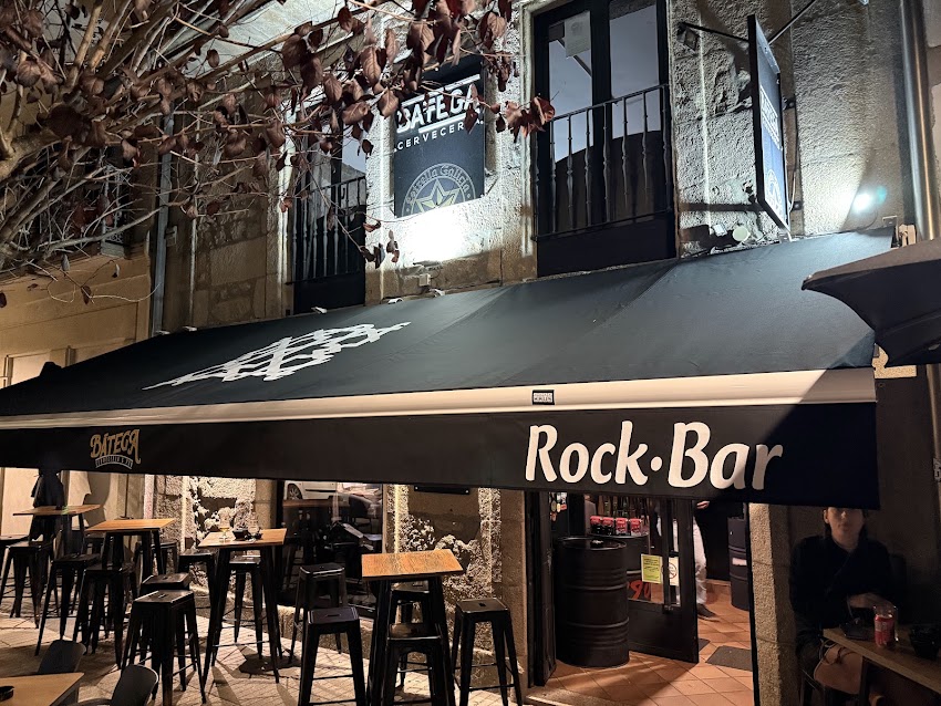 Cervecería & Pub Bátega – Rock Bar