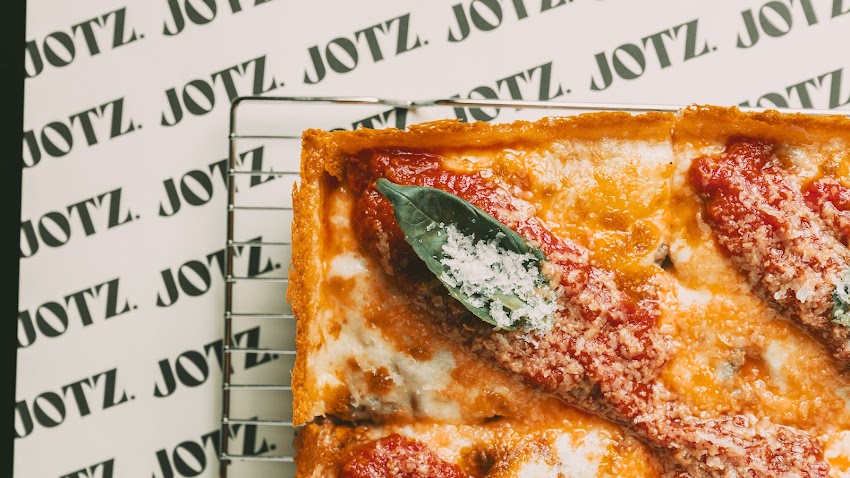 JOTZ Pizza Detroit-Style