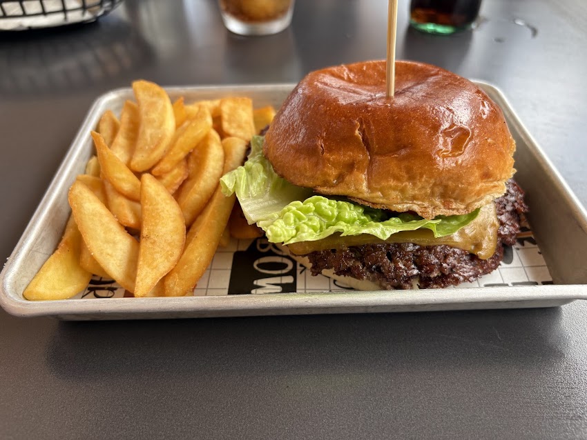 NOMADS proper burgers