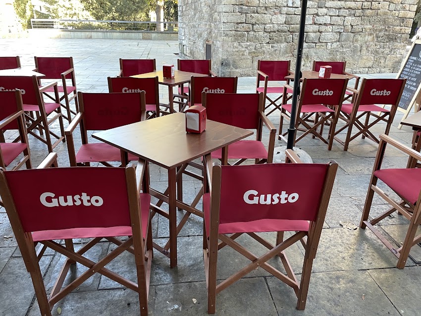 Gusto Bar Restaurante