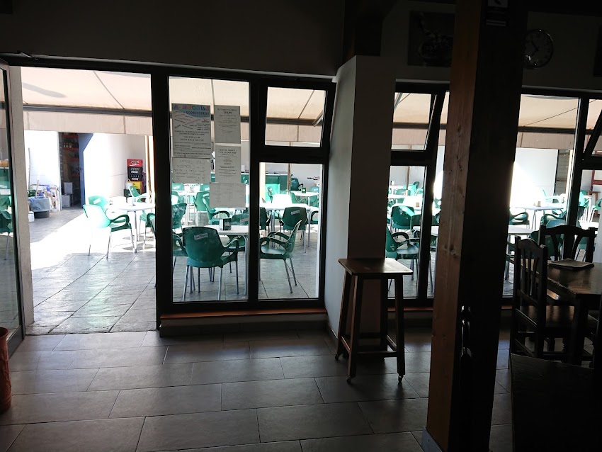 Bar Las Escuelas De Villacelama