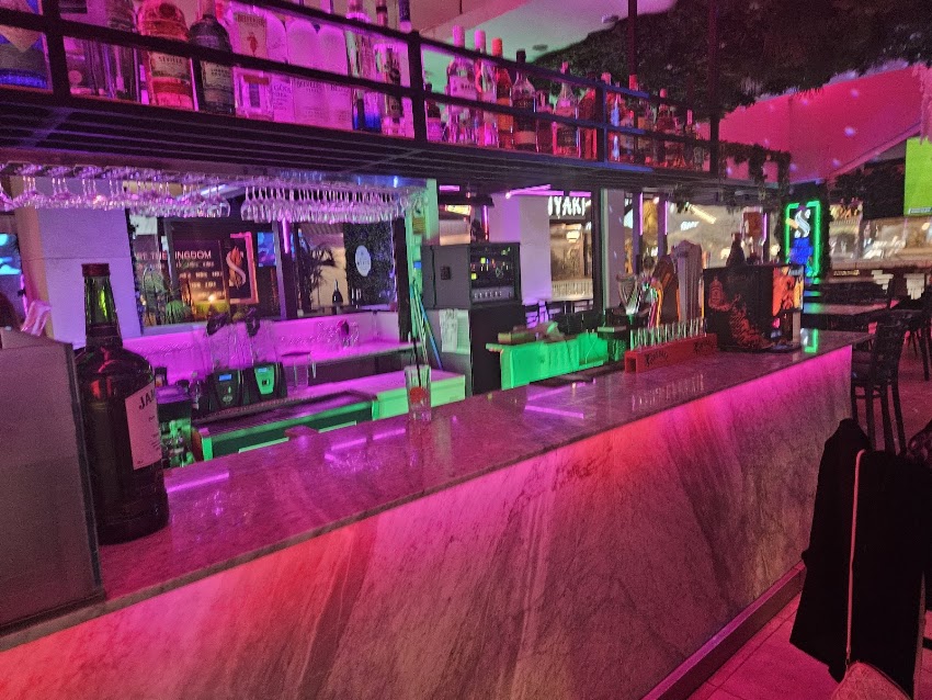 Deseo Lounge