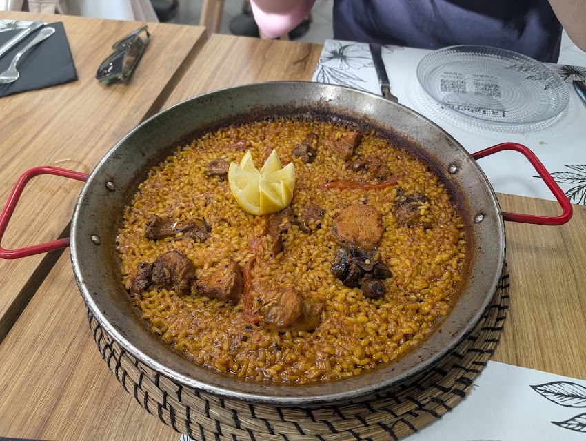 La Taberna De La Cruz