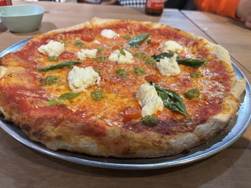 Santa pizza