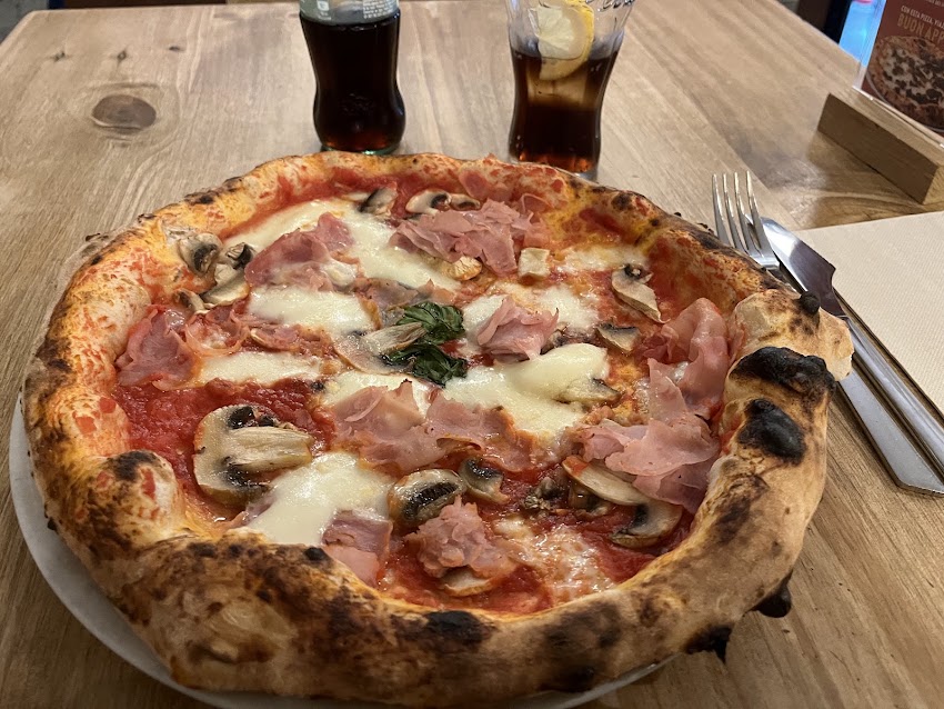 Pizzeria MAMA
