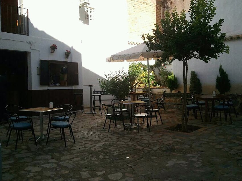 Bar D’Vinos