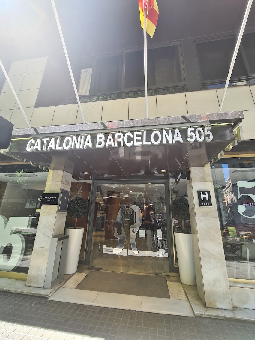 Catalonia Suite Restaurante Snack Bar