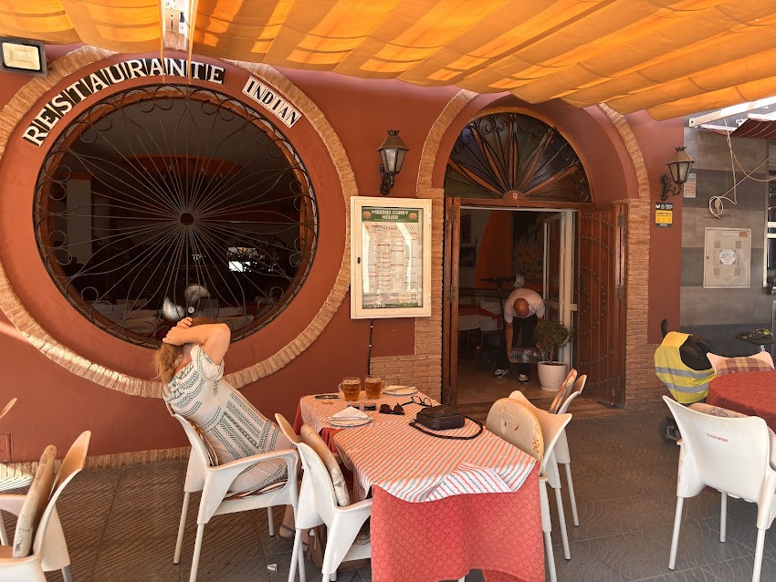 Madras Curry House – Authentic Nepalese and Indian Restaurant