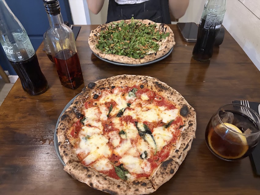 Mitoa Pizzería