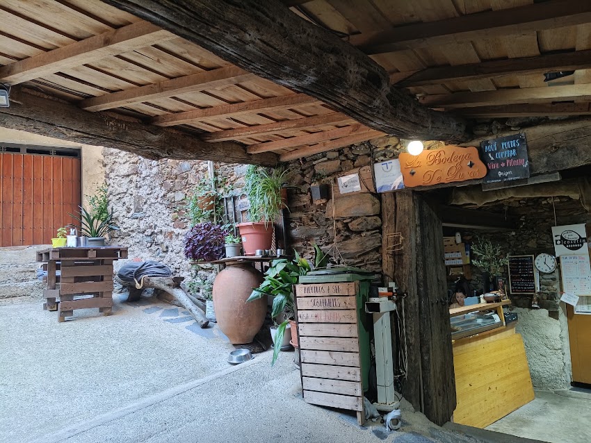 La Terraza de La Bodega de Lucas – Cafe – Bar- Tapas y Raciones