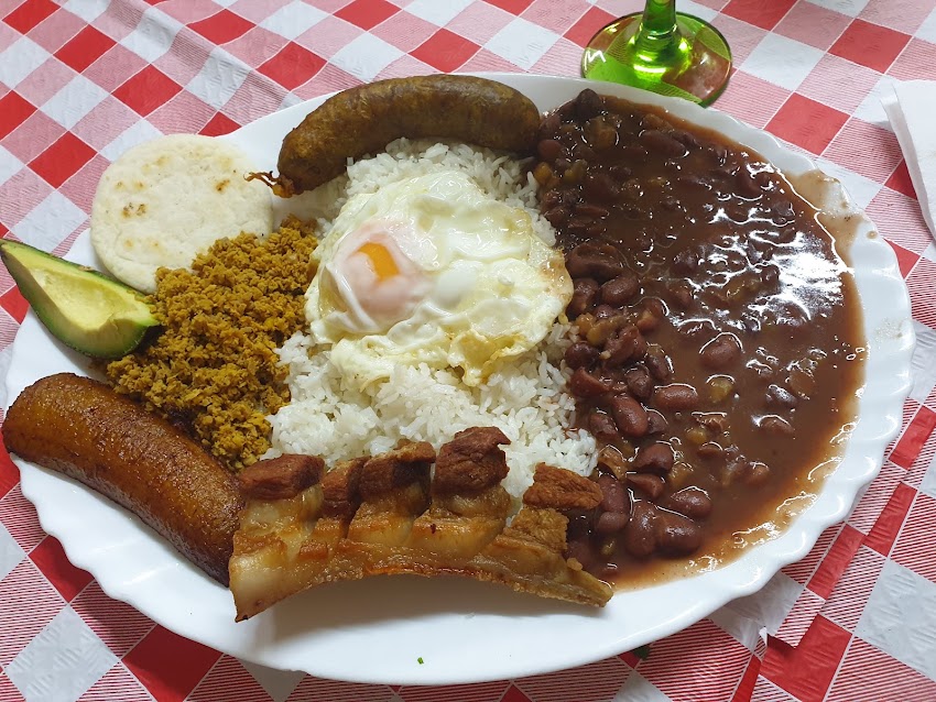La Cuchara De Guaro