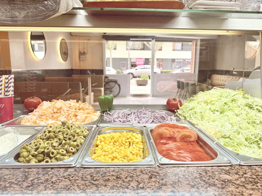 REAL KEBAB & PIZZERIA (HALAL)