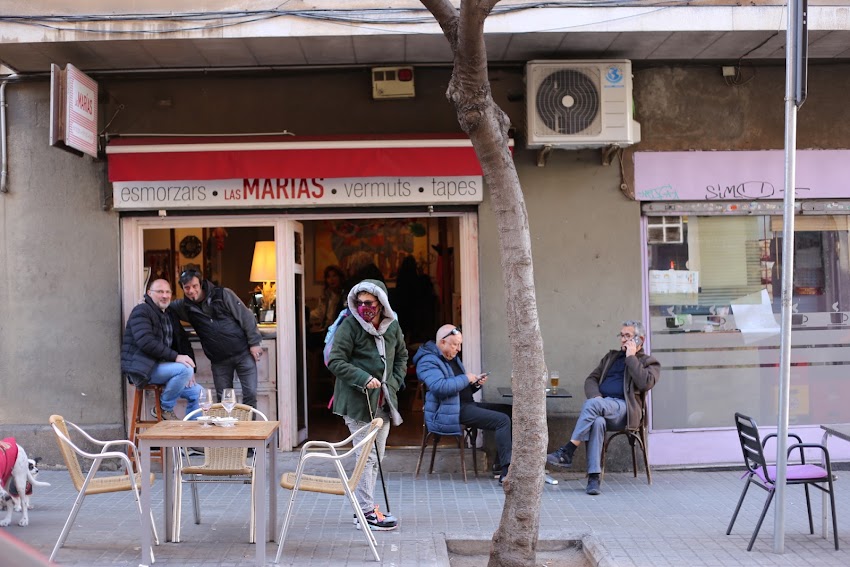 LES MARIES Esmorzars, Vermuts i Tapes