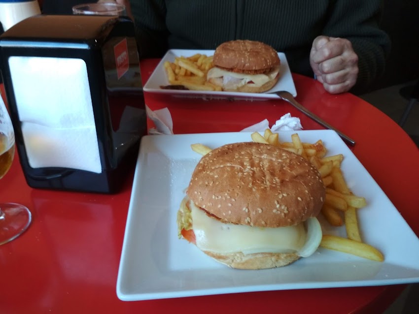 DY’VANNE CAFETERÍA