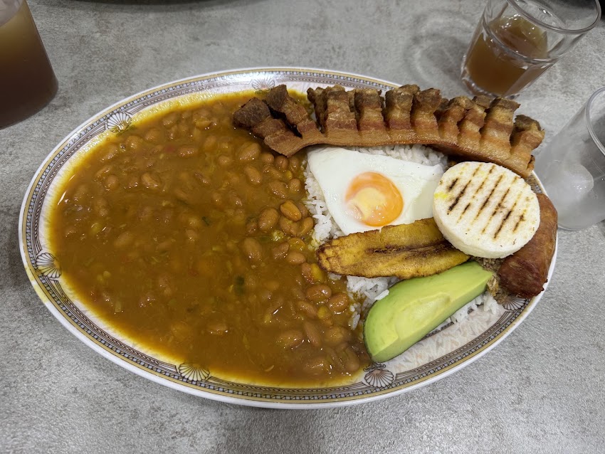 El Árbol de Amezola. Finca y Sabor.