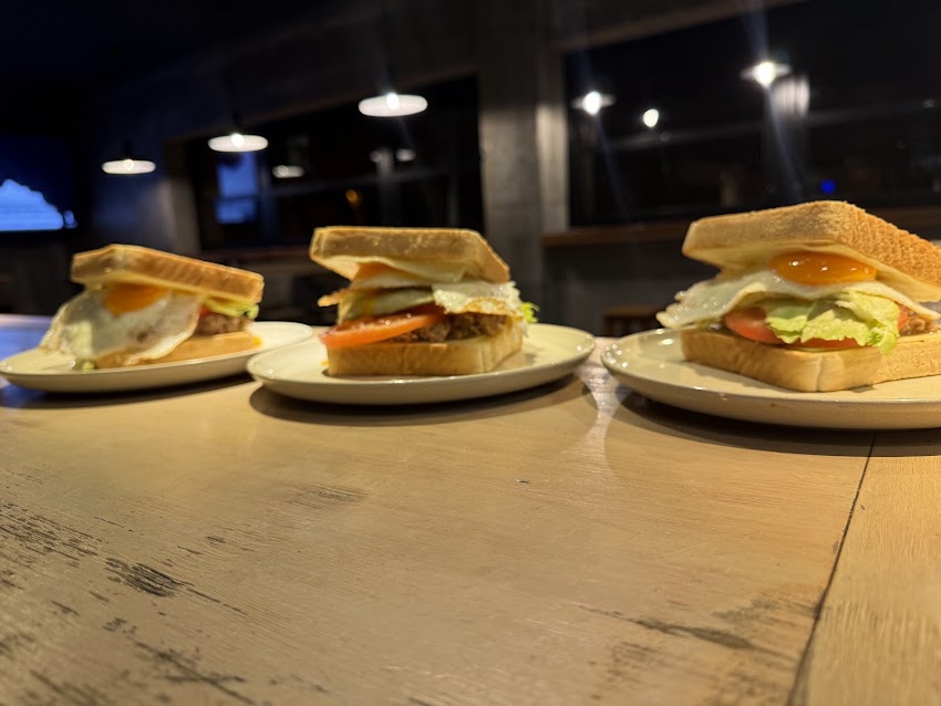 PINZAS pinchos & tapas (Cólleo con pinzas)