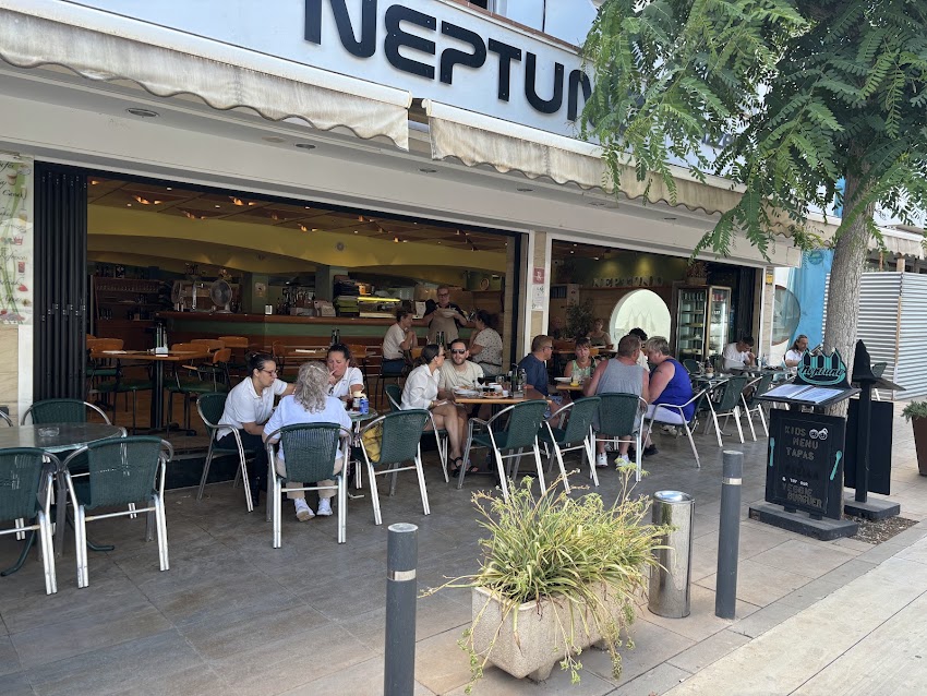 Cafetería Neptuno