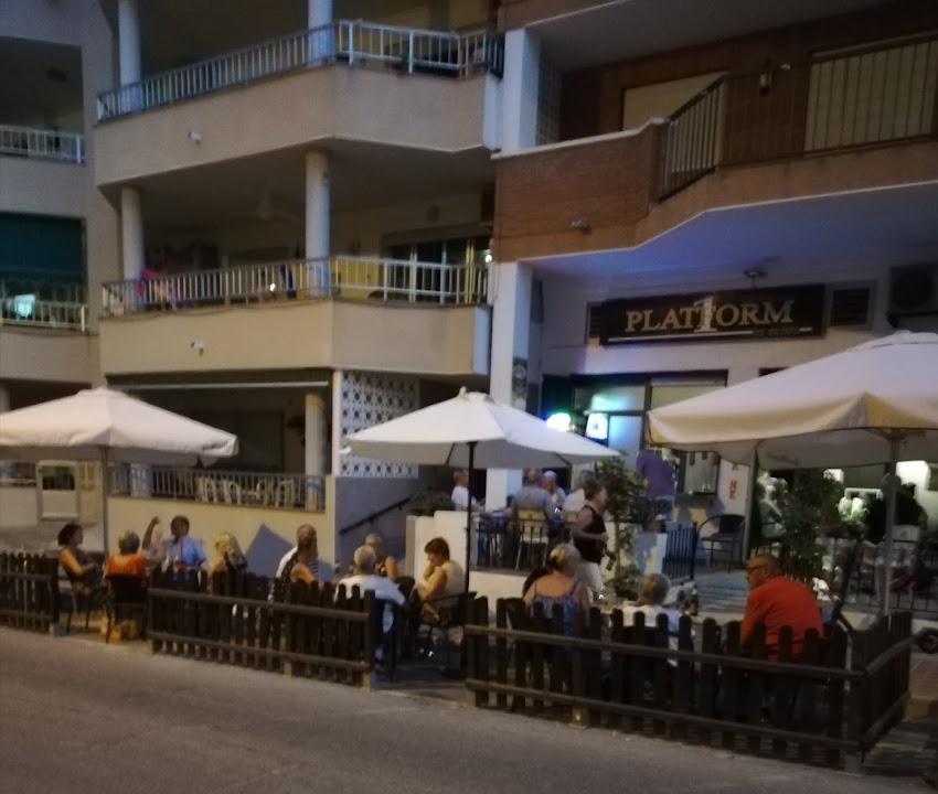 Platform 1 Bar