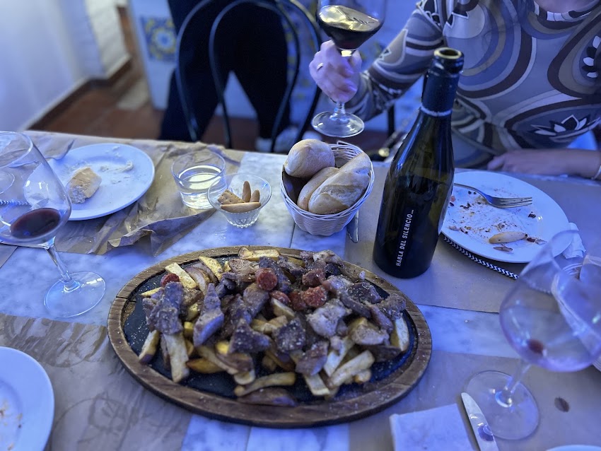 Restaurante Le salón de el Silencio…