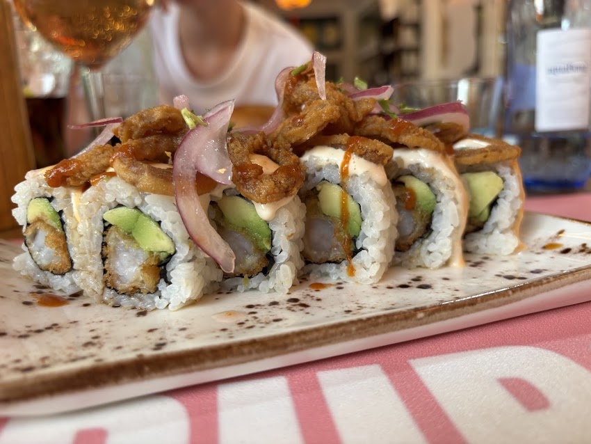 Restaurante Maneki Burger & Sushi