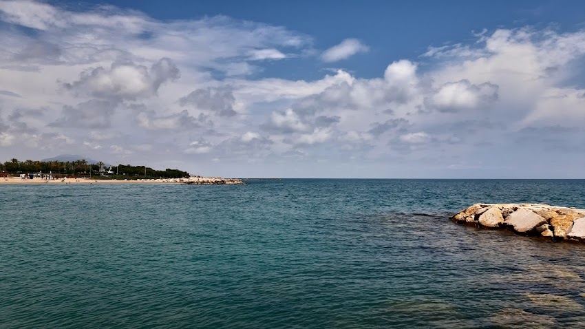 Xiringuito de platja «El Sesgat»