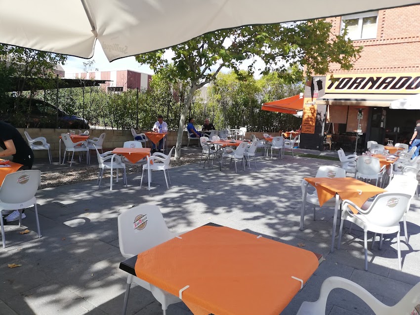 Cafetería Restaurante Tornado