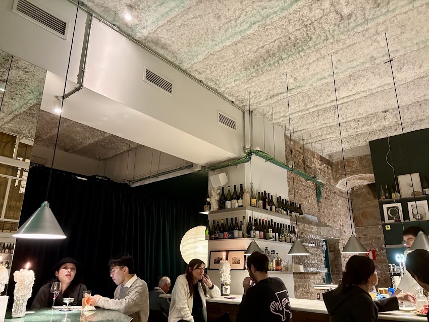 TIBERI BAR