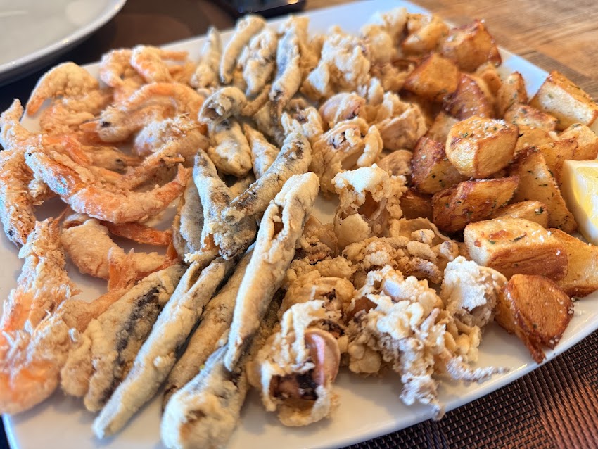 Mariscos de Grecia Restaurant
