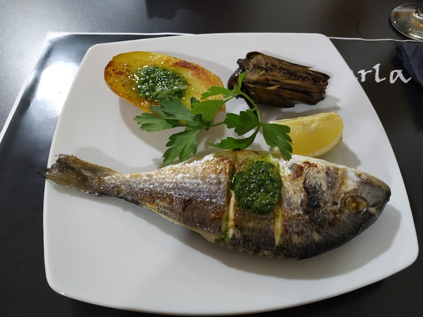 La Perla Restaurant