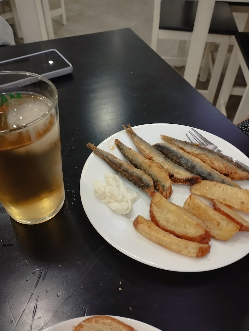 Cafetería Restaurante!! Sabor Leña!!