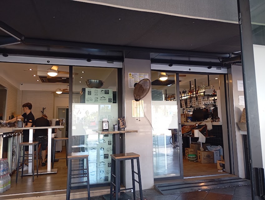 Chiki Bar