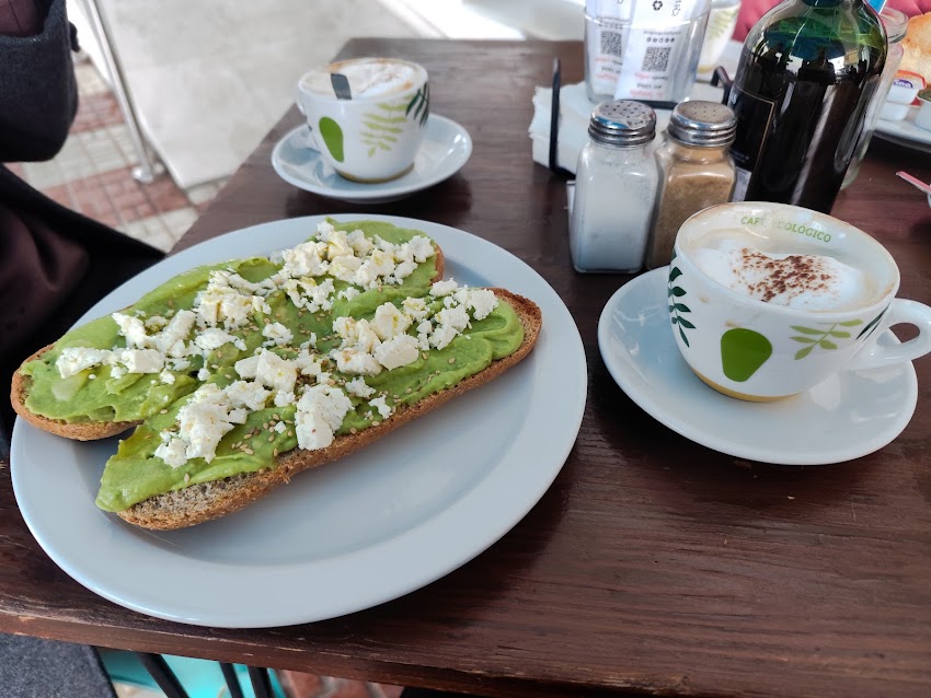Szimple Café & Bar
