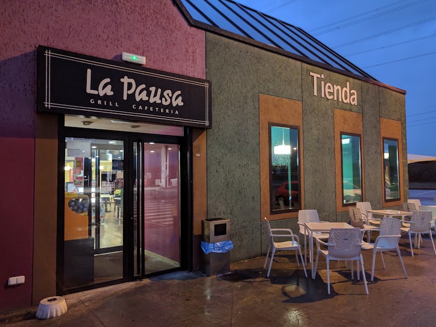 Área de servicio La Pausa, dirección Madrid
