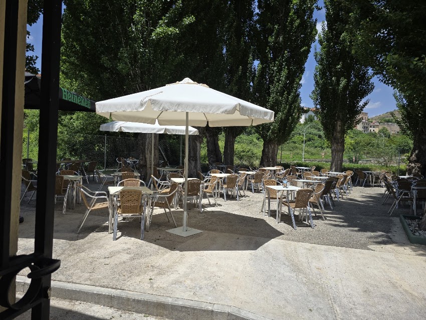 Terraza Piscina Pastrana