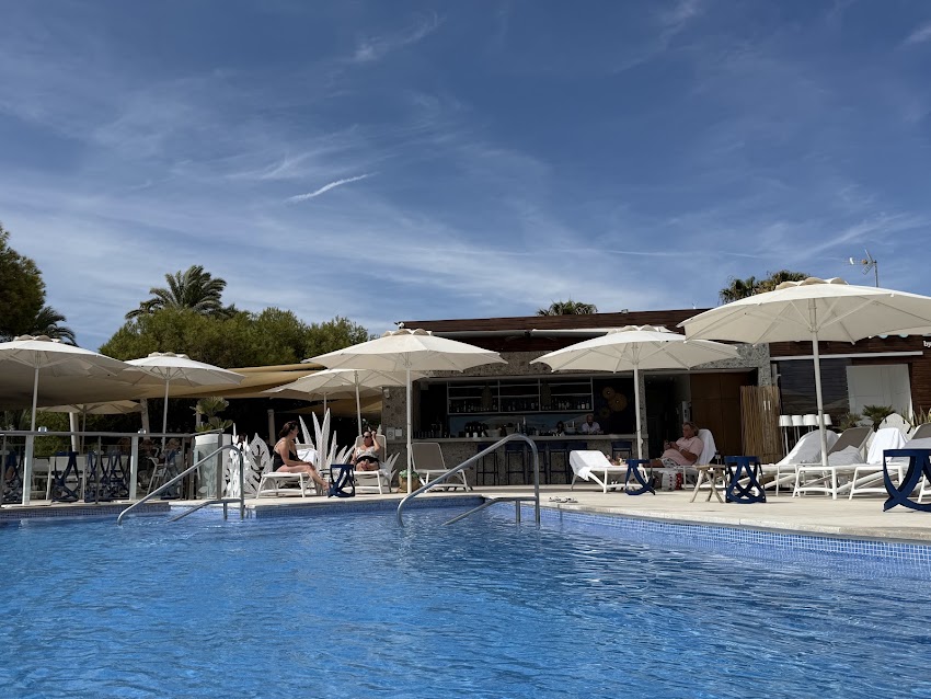 WOW Beach by Las Colinas