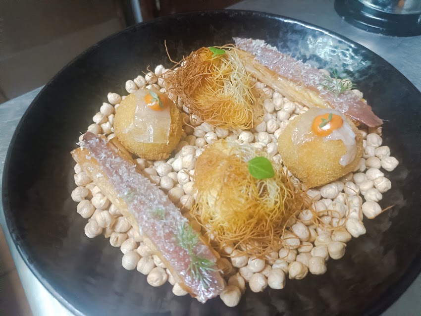 Gallina Clueca Gastrobar