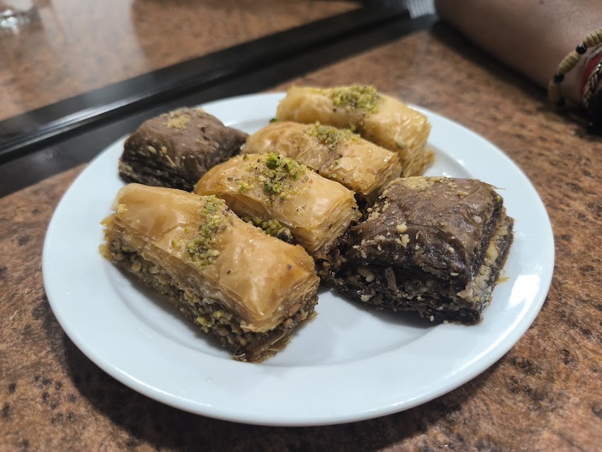 Hommus Falafel, Poble Nou