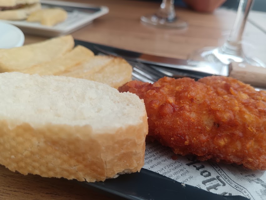 La Esquinita