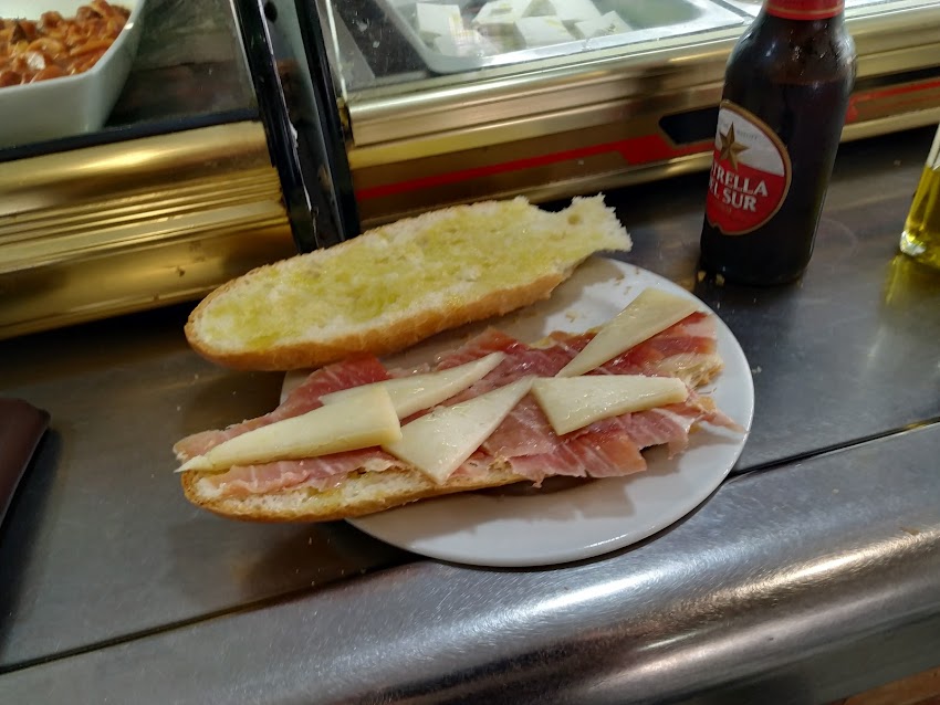 Mesón Restaurante Los Cuatro Soles