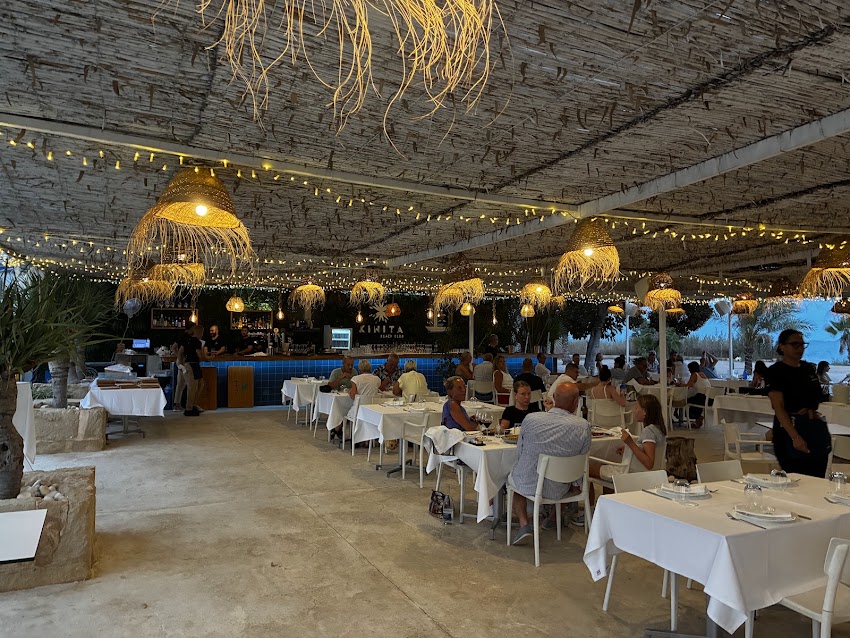 Kinita Restaurant & Beach Club