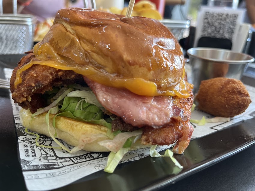 La Meza Burger