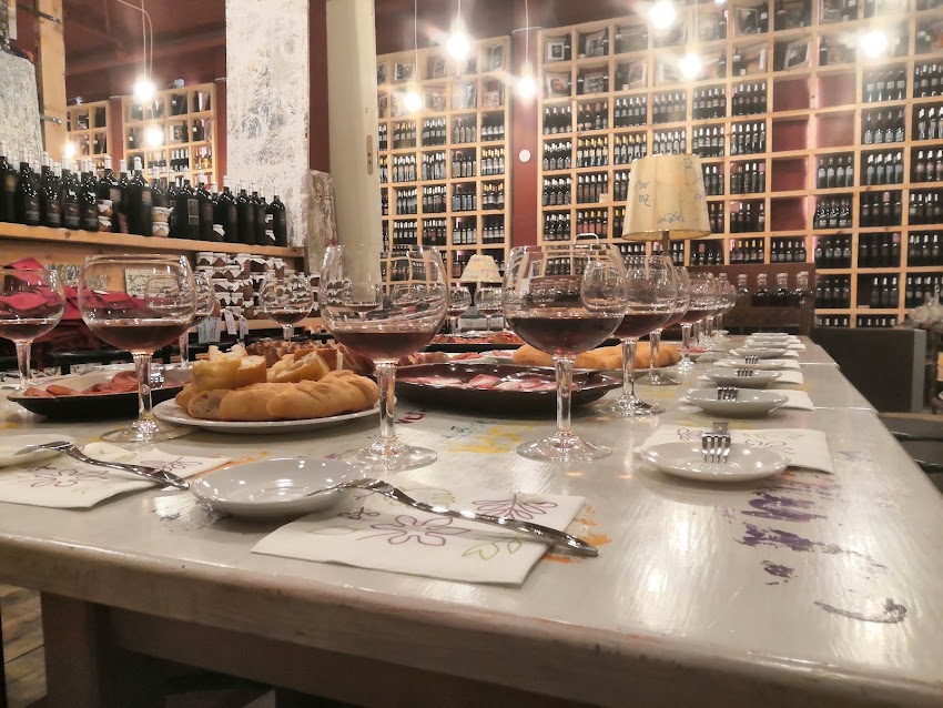 El humilde, Yáñez espacio gastronomico