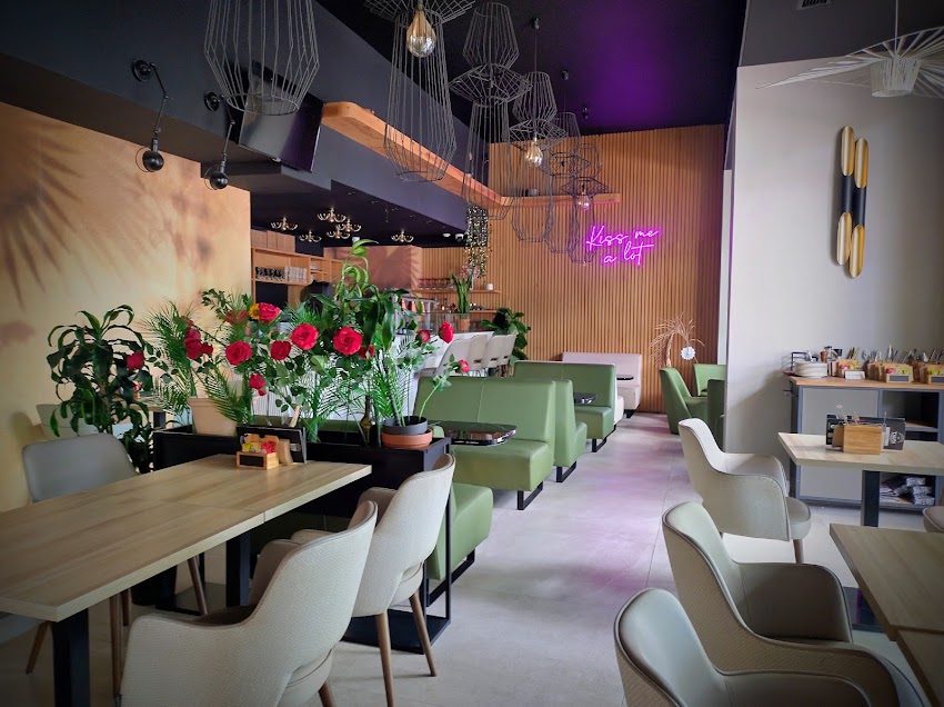 Taudi Lounge Bar